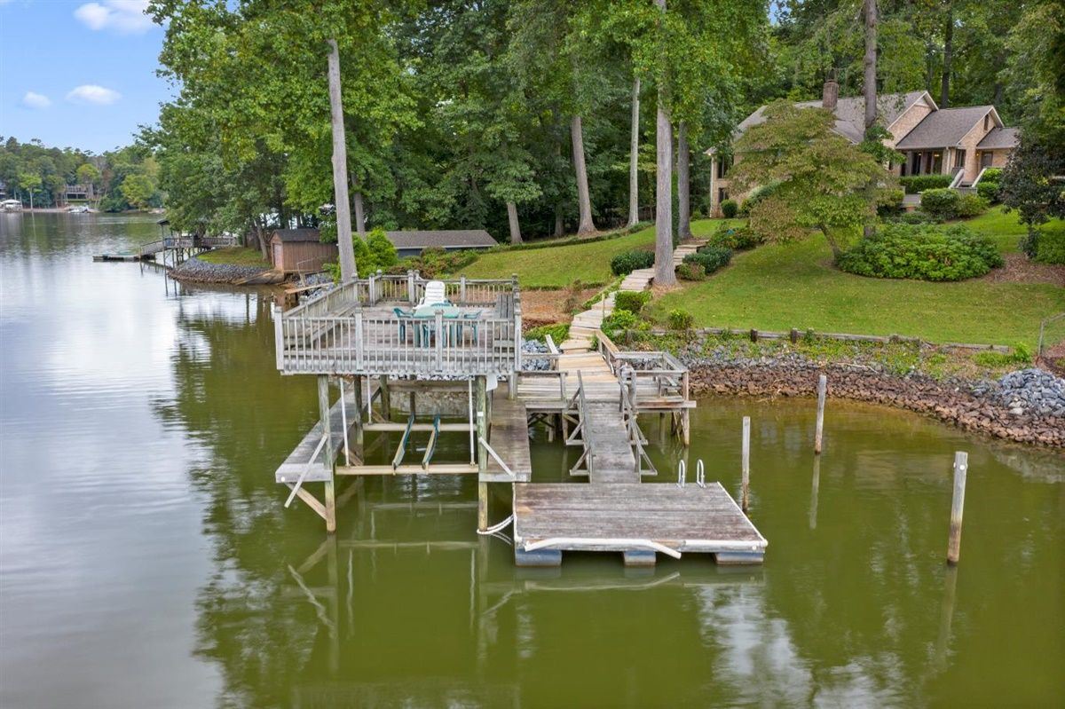 HOME SWEET HOME ON LAKE WYLIE South Carolina Luxury Homes Mansions