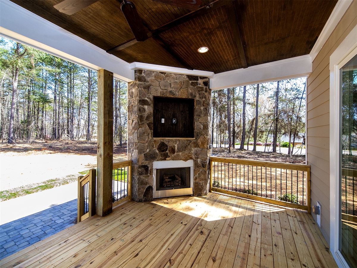 WOODED PRIVATE LOT North Carolina Luxury Homes Mansions For Sale