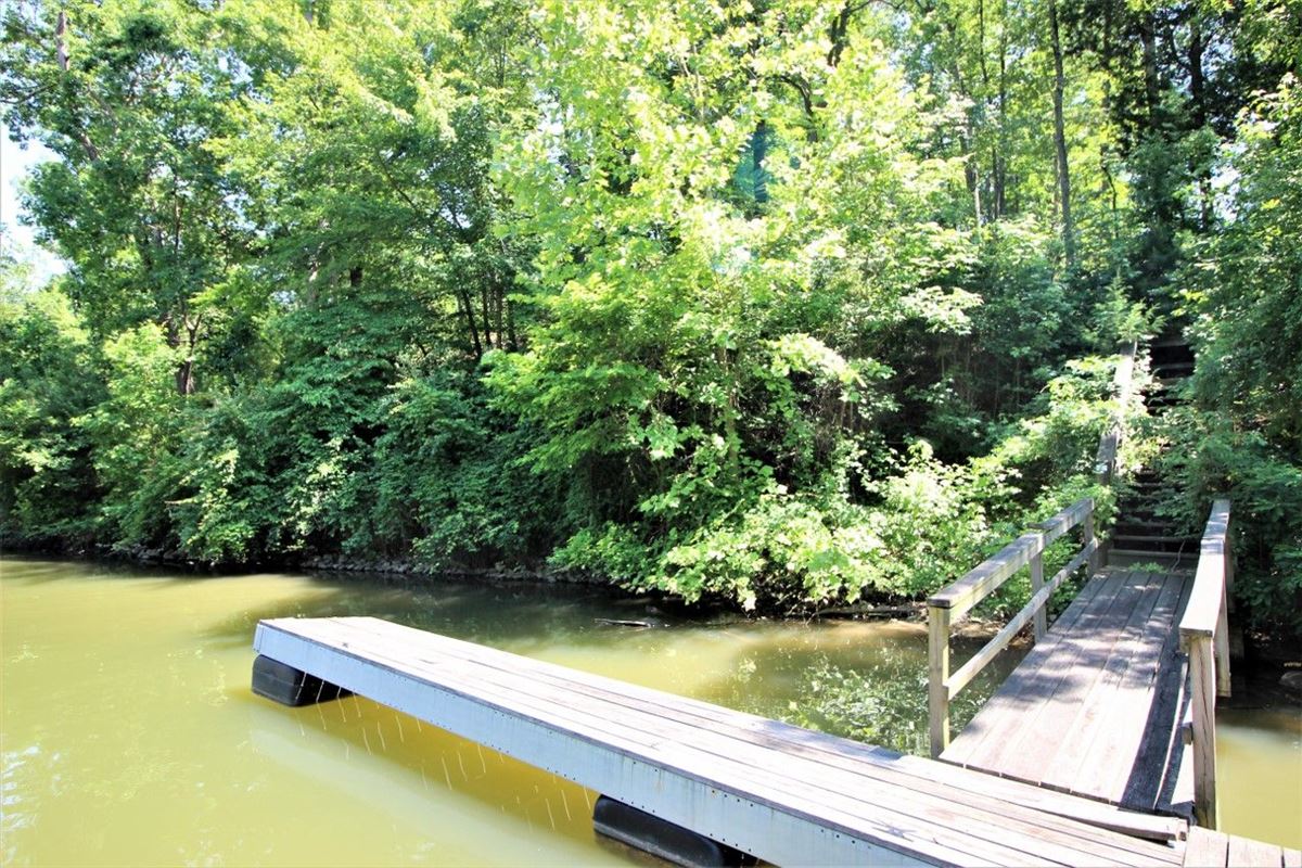 BUILD A DREAM HOME ON LAKE WYLIE South Carolina Luxury Homes Mansions For Sale Luxury