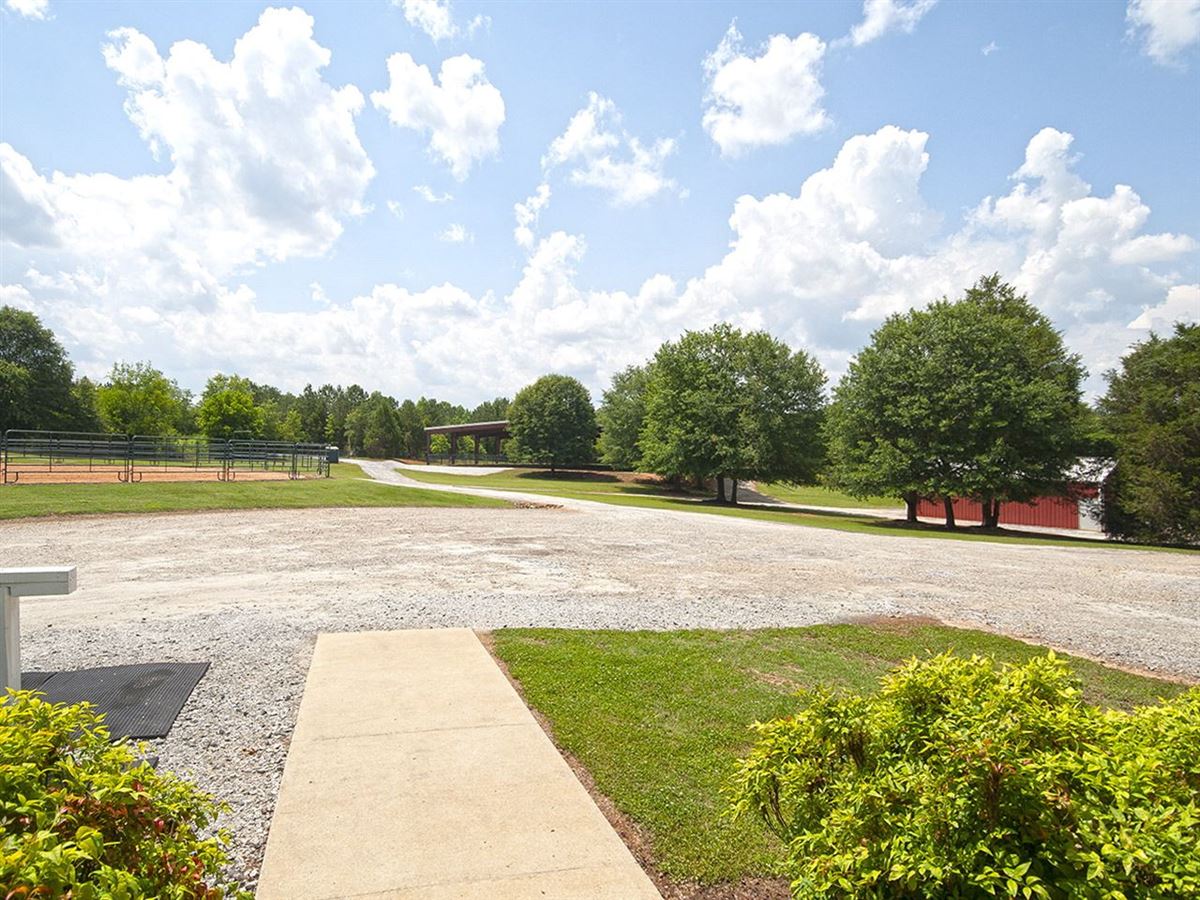 FABULOUS EQUESTRIAN PROPERTY IN GREER South Carolina Luxury Homes