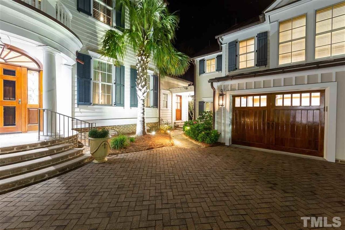 BREATHTAKING INTERCOASTAL WATERFRONT RETREAT North Carolina Luxury