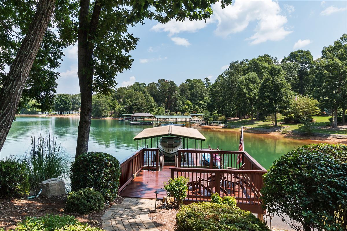 A PRIVATE WATERFRONT ABODE South Carolina Luxury Homes Mansions For