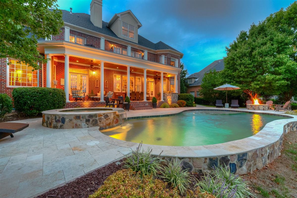 RESORT LIFESTYLE IN BALLANTYNE COUNTRY CLUB North Carolina Luxury