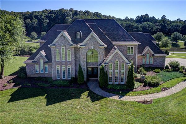 LUXURY ABOUNDS IN THIS RECENTLY RENOVATED HOME | North Carolina Luxury ...