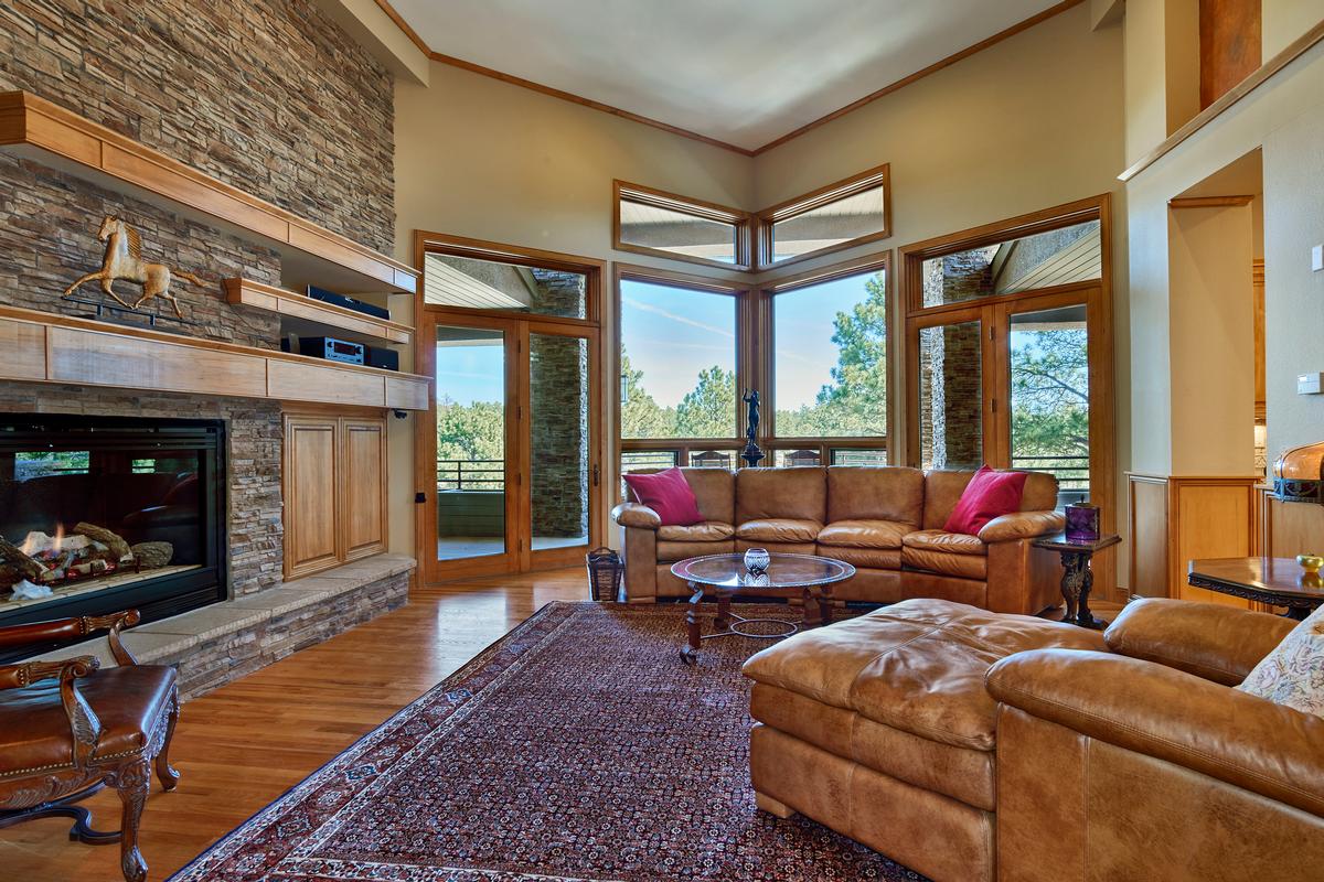 AMAZING EQUESTRIAN ESTATE WITH CRAFTSMAN HOME | Colorado Luxury Homes ...