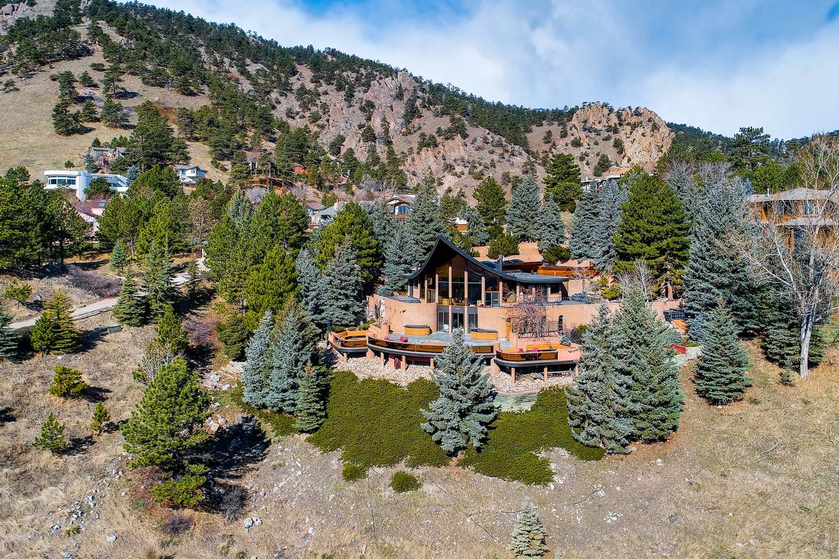 ICONIC ASPEN LEAF HOUSE Colorado Luxury Homes Mansions For Sale Luxury Portfolio