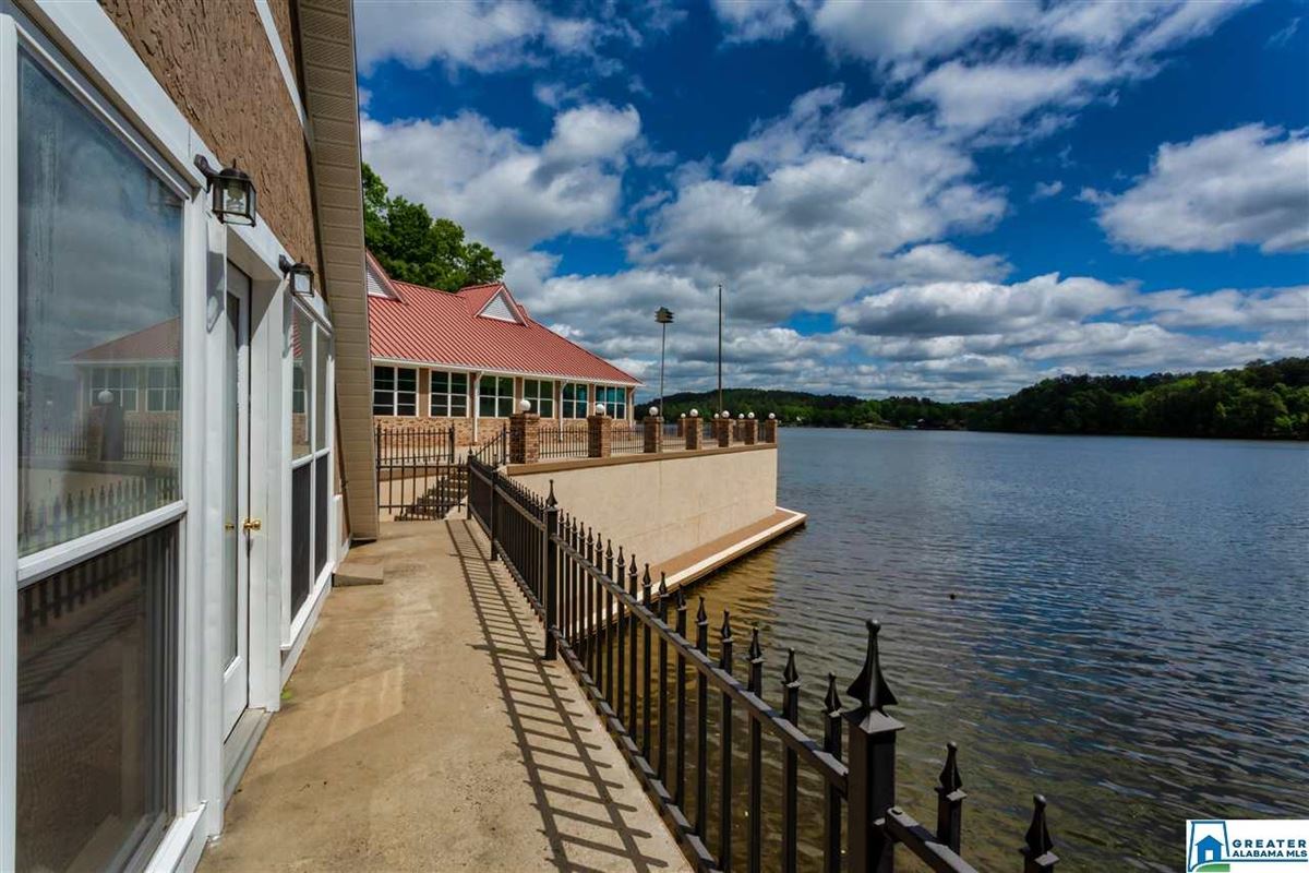 LAKE MITCHELL FAMILY GETAWAY OF YOUR DREAMS Alabama Luxury Homes