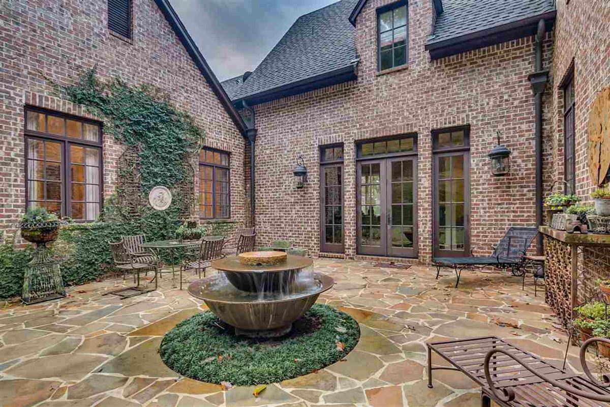 IMPRESSIVE HOME IN BIRMINGHAM | Alabama Luxury Homes ...