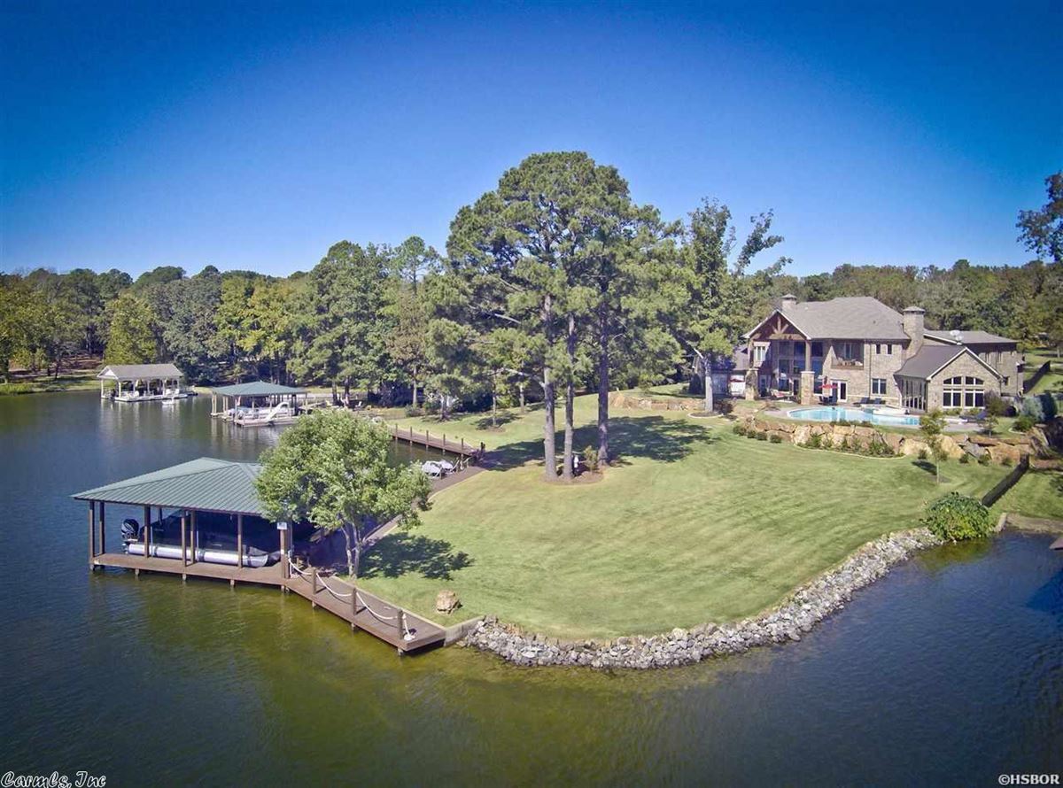 BREATHTAKING WATERFRONT PROPERTY ON LAKE HAMILTON Arkansas Luxury