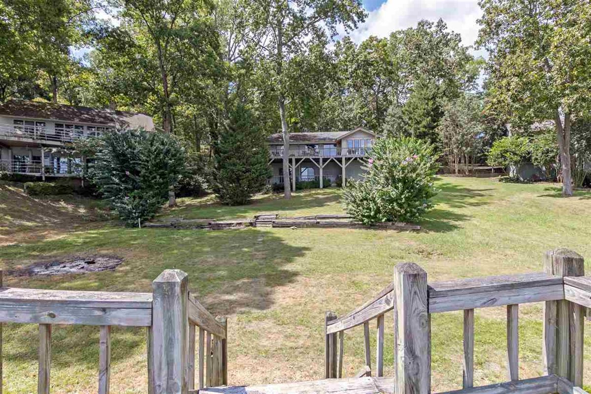 OLD PICKWICK WATERFRONT CABIN Tennessee Luxury Homes Mansions For