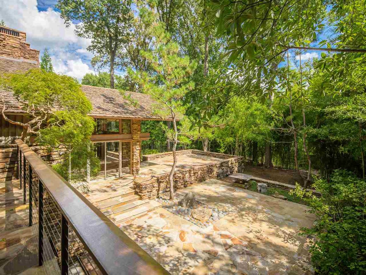 ORGANIC MIDCENTURY MODERN HOME IN MEMPHIS Tennessee Luxury Homes Mansions For Sale Luxury