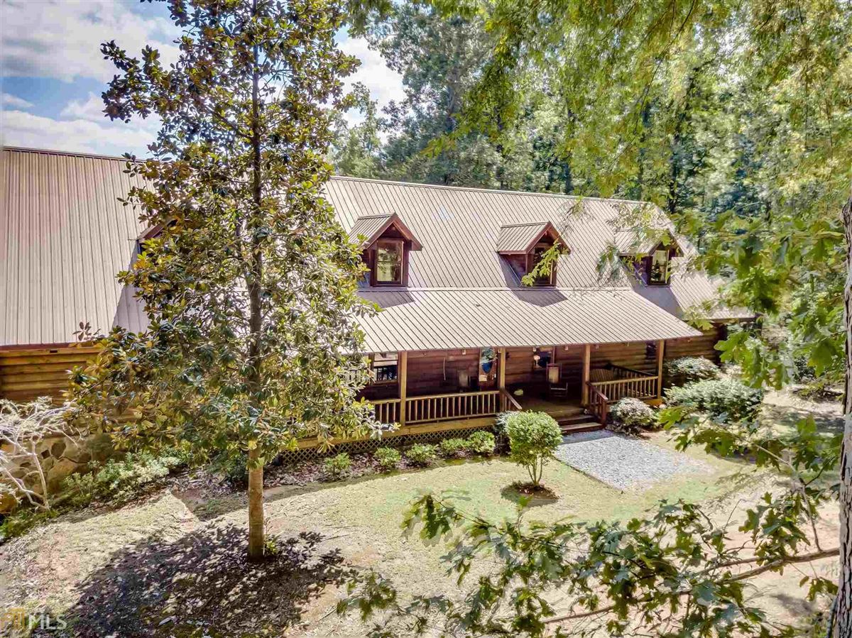 Log Cabin Retreat On 85 Acres Georgia Luxury Homes Mansions