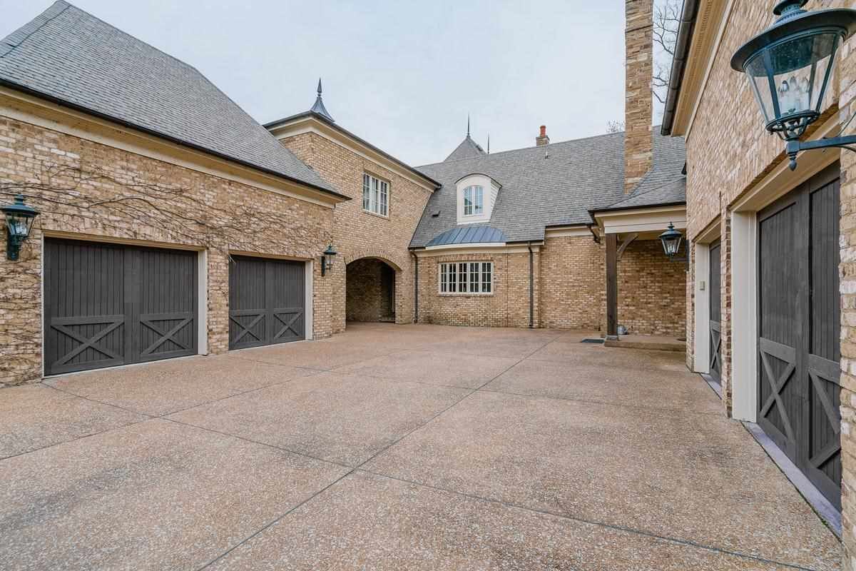 ONE OF THE FINEST ESTATE HOMES IN MEMPHIS | Tennessee Luxury Homes ...