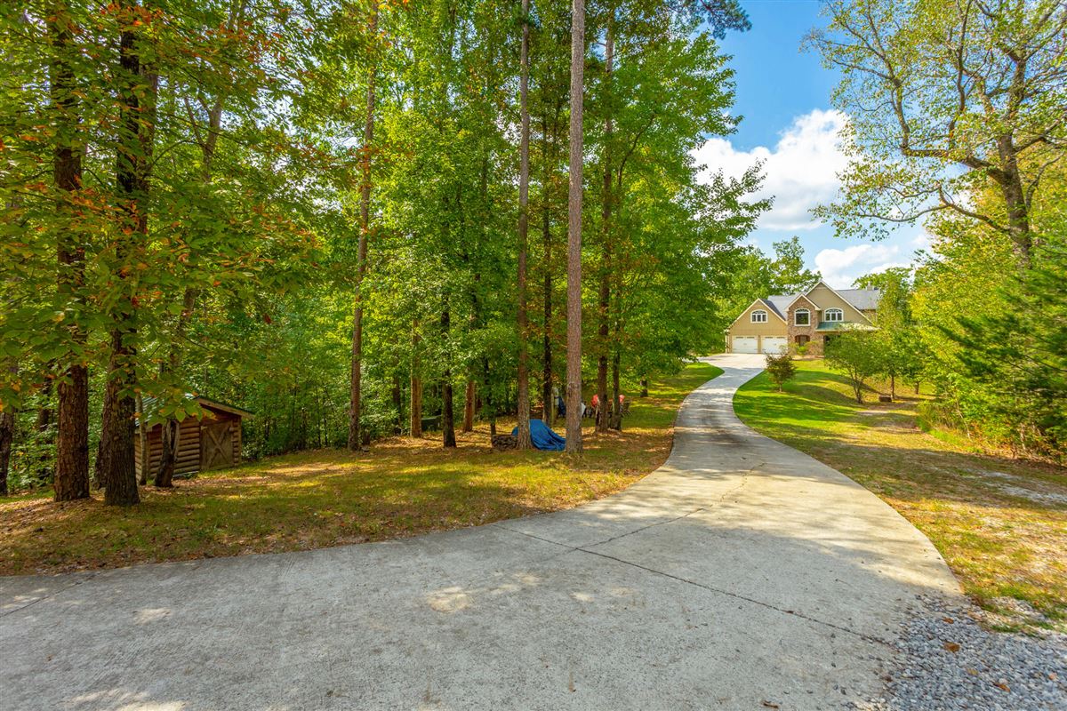 COUNTRY ESTATE ON NEARLY 50 ACRES OF SECLUDED FOREST LAND Luxury Homes Mansions For