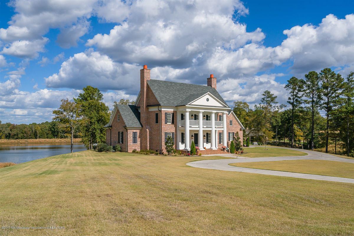  Mississippi Luxury Homes Mansions For Sale Luxury Portfolio