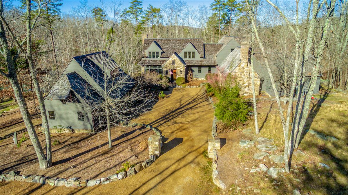  Luxury Homes Mansions For Sale Luxury Portfolio