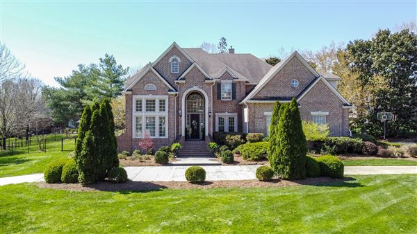 Brentwood Luxury Homes and Brentwood Luxury Real Estate | Property