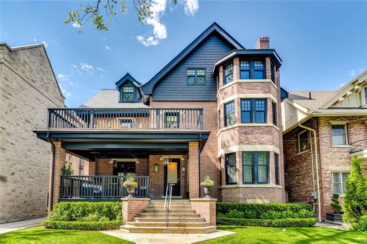 BEAUTIFULLY RENOVATED ROSEDALE HOME Ontario Luxury Homes Mansions