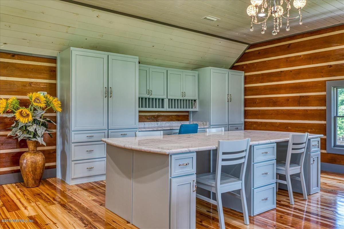 占地近20英亩的豪华定制住宅 luxury homes