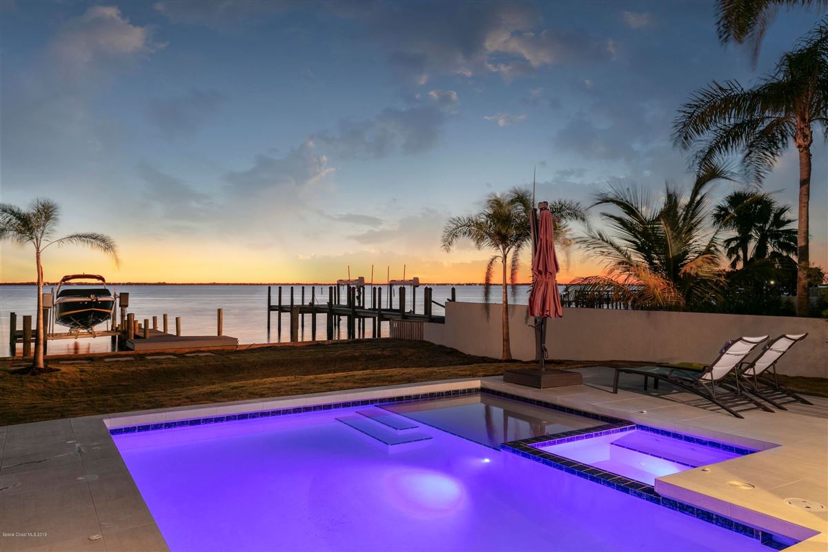 Modern Florida Masterpiece Designed By Renowned Architect Phil Kean Florida Luxury Homes