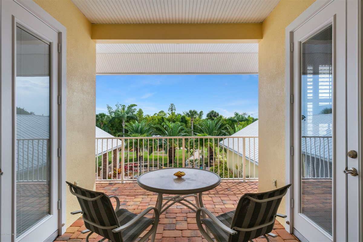 Luxury real estate インドリバープールホーム 