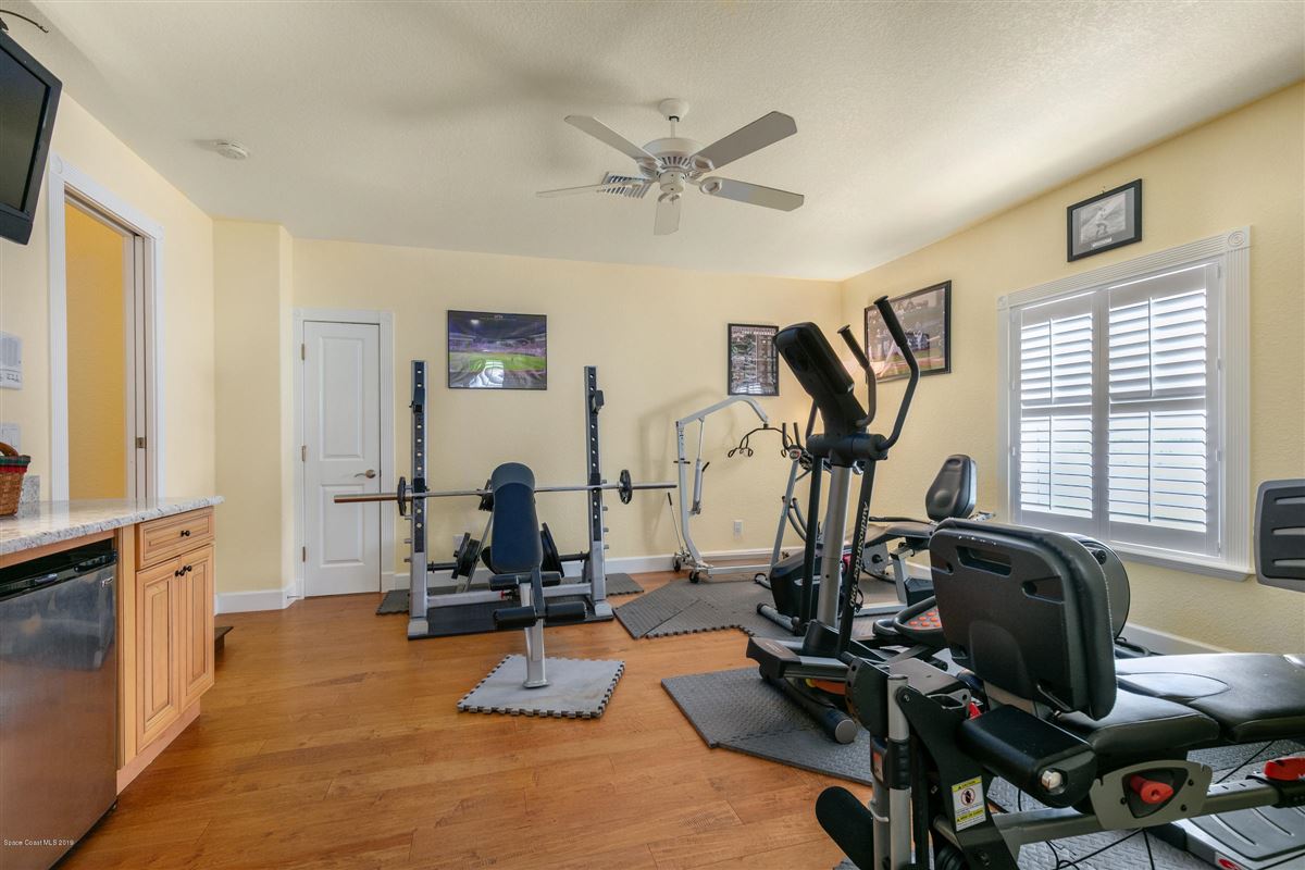 インドリバープールホーム  mansions