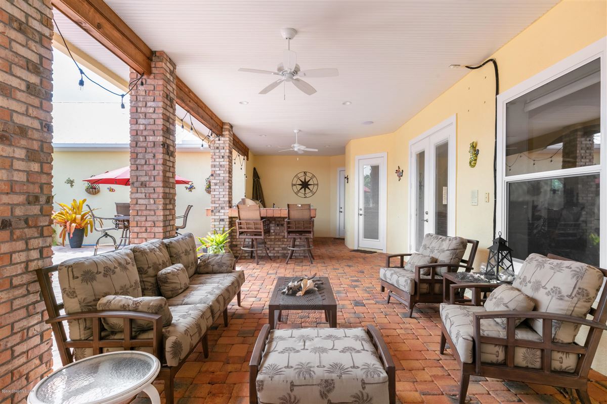 Mansions in インドリバープールホーム 