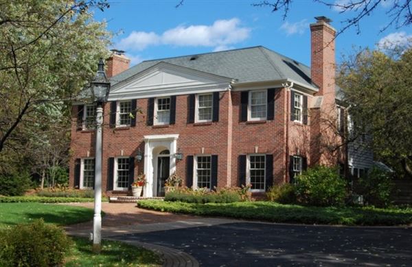 BEAUTIFUL CREAM CITY BRICK FARMHOUSE | Wisconsin Luxury Homes ...