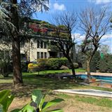 绿荫环绕的漂亮公寓 luxury homes