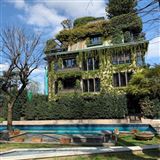 Luxury real estate 绿荫环绕的漂亮公寓