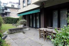 Luxury properties 绿荫环绕的漂亮公寓