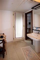 绿荫环绕的漂亮公寓 luxury homes