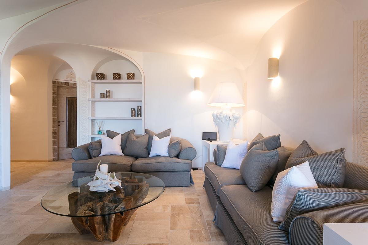 Marvelous Three Room Apartment Italy Luxury Homes Mansions For Sale Luxury Portfolio