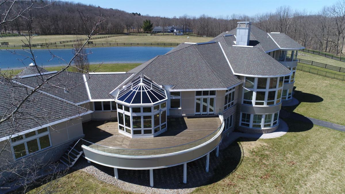 UNIQUE EQUESTRIAN ESTATE Michigan Luxury Homes Mansions For Sale