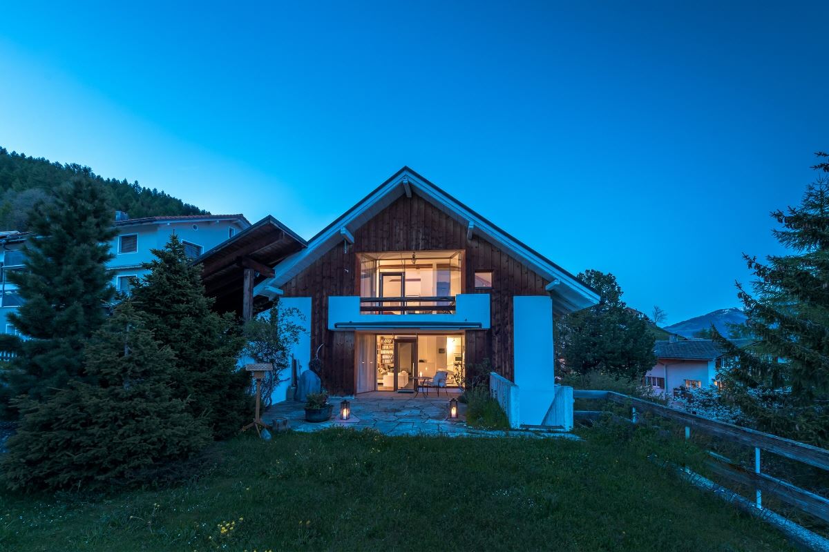 一栋改建的马厩内的公寓 luxury homes