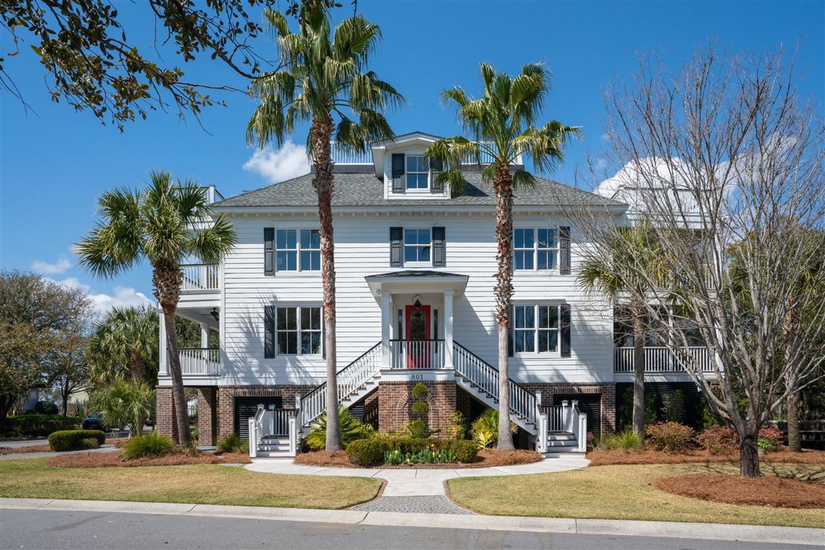 MARSH FRONT HOME WITH BEAUTIFUL VISTAS South Carolina Luxury Homes