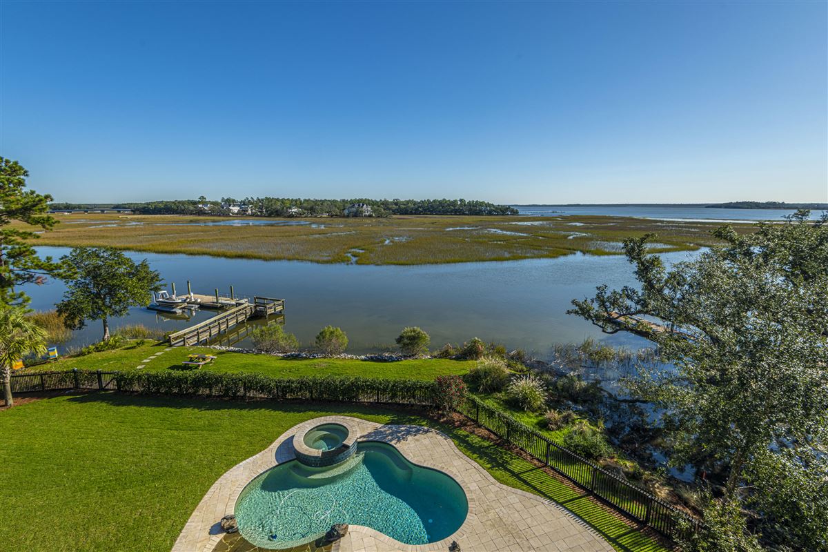 DANIEL ISLAND DEEP WATER ELEGANCE South Carolina Luxury Homes