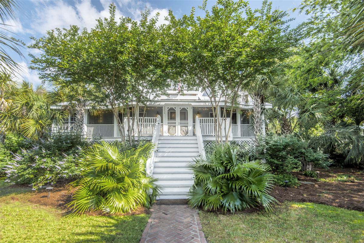 ICONIC SULLIVAN'S ISLAND HOUSE South Carolina Luxury Homes Mansions