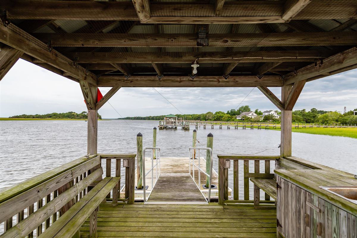 PRIVATE INTRACOASTAL WATERWAY PROPERTY South Carolina Luxury Homes
