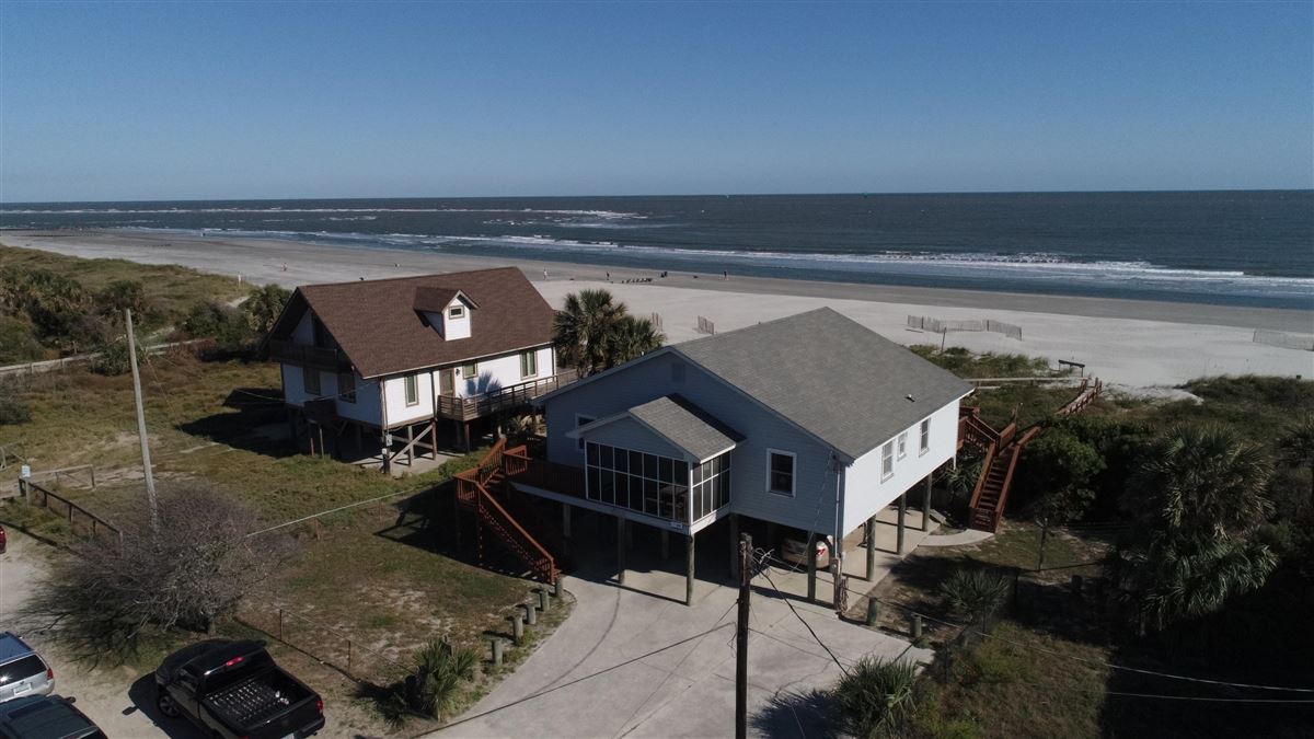 CLASSIC FOLLY BEACH COTTAGE South Carolina Luxury Homes Mansions For Sale Luxury Portfolio