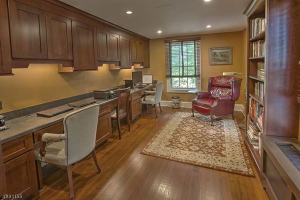 Luxury properties 令人赞叹的马术 