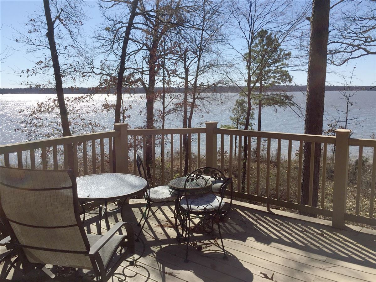 texas lakehouse rentals