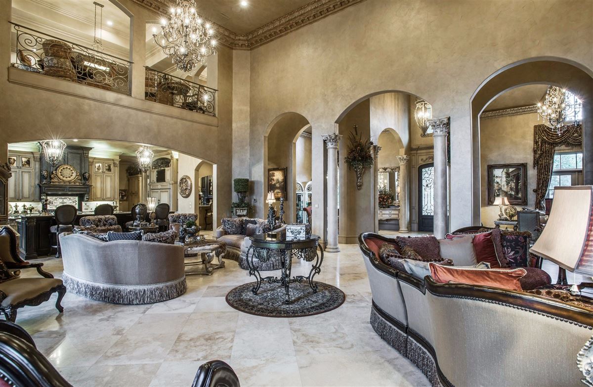 ELEGANT ESTATE IN GATED STARWOOD | Texas Luxury Homes | Mansions For ...