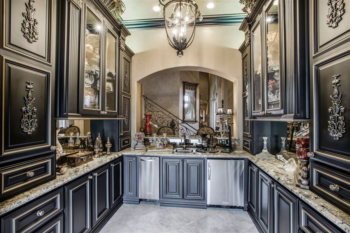 ELEGANT ESTATE IN GATED STARWOOD Texas Luxury Homes Mansions For Sale Luxury Portfolio