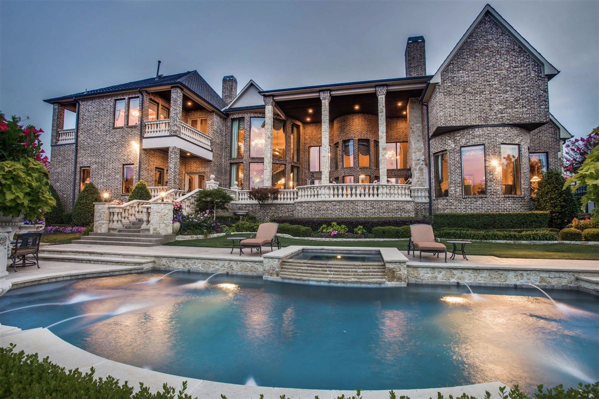 ELEGANT ESTATE IN GATED STARWOOD Texas Luxury Homes Mansions For Sale Luxury Portfolio