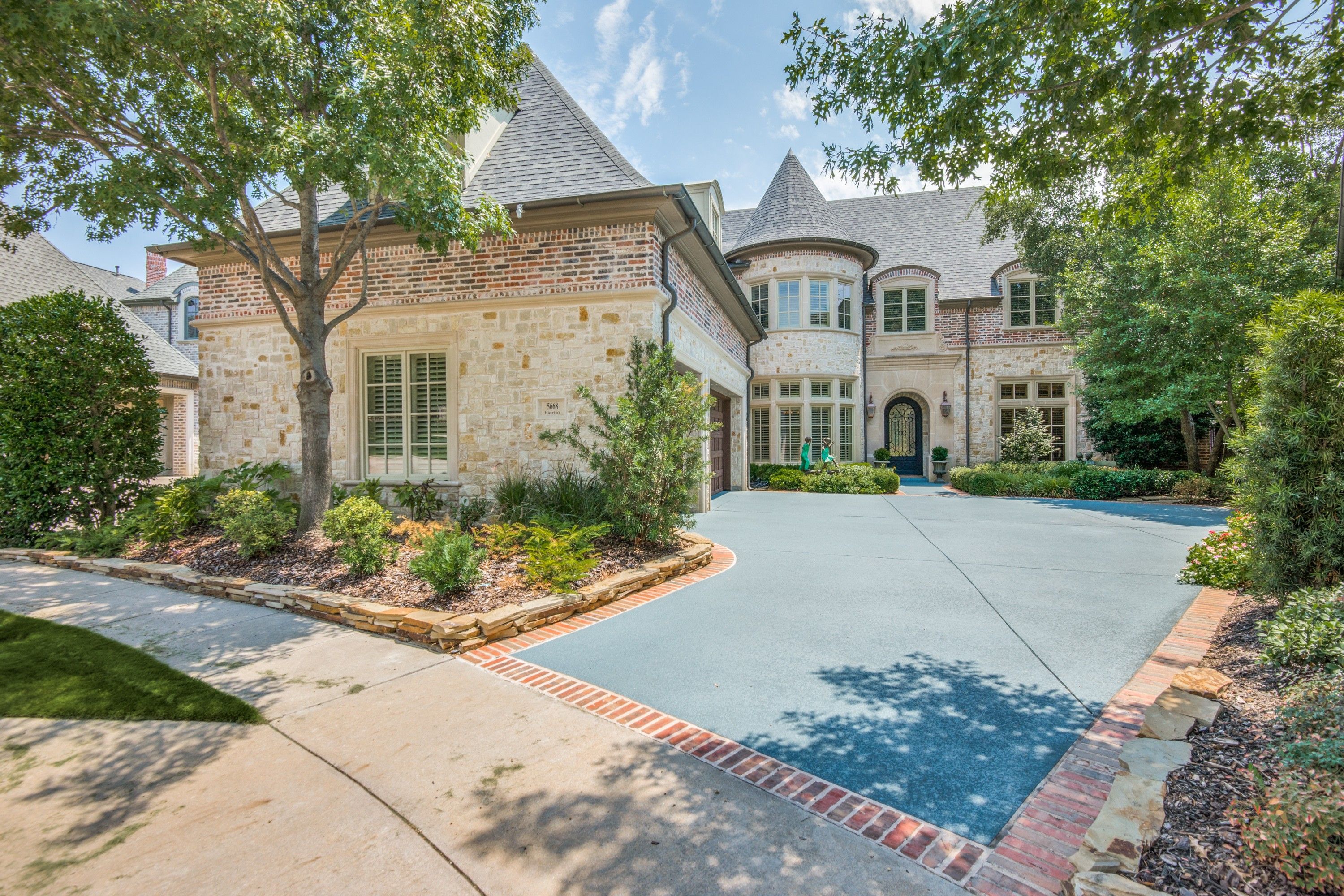 BEAUTIFULLY APPOINTED HOME IN FRISCO Texas Luxury Homes Mansions