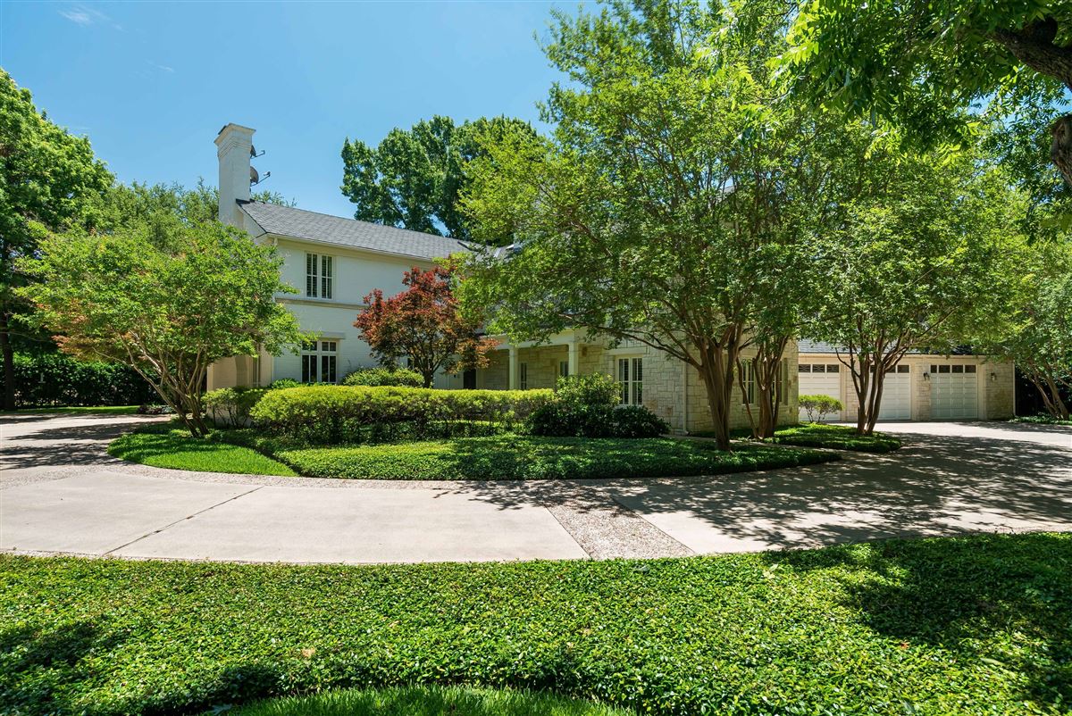 TIMELESS ELEGANCE IN OLD PRESTON HOLLOW Texas Luxury Homes Mansions