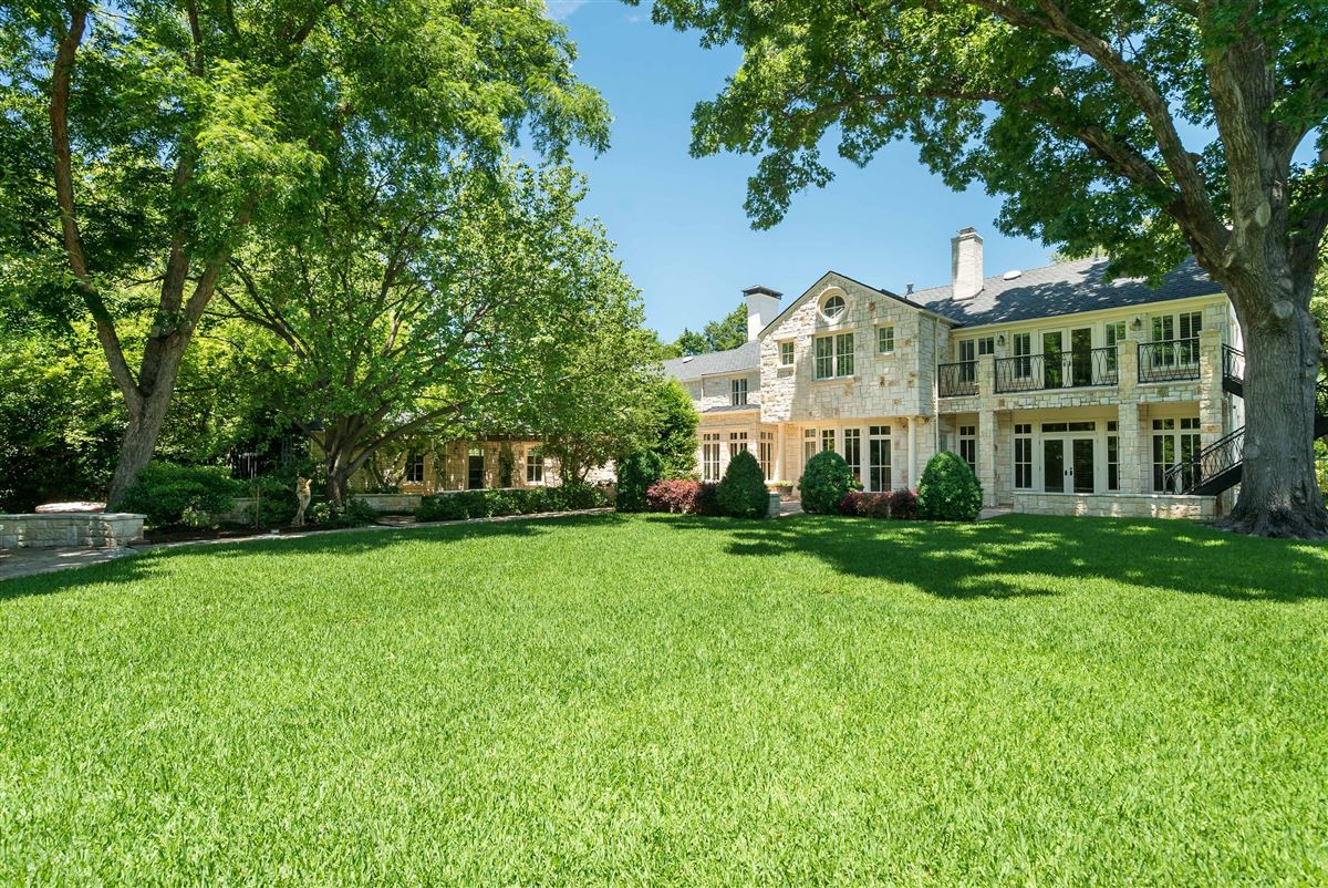 TIMELESS ELEGANCE IN OLD PRESTON HOLLOW | Texas Luxury Homes | Mansions ...