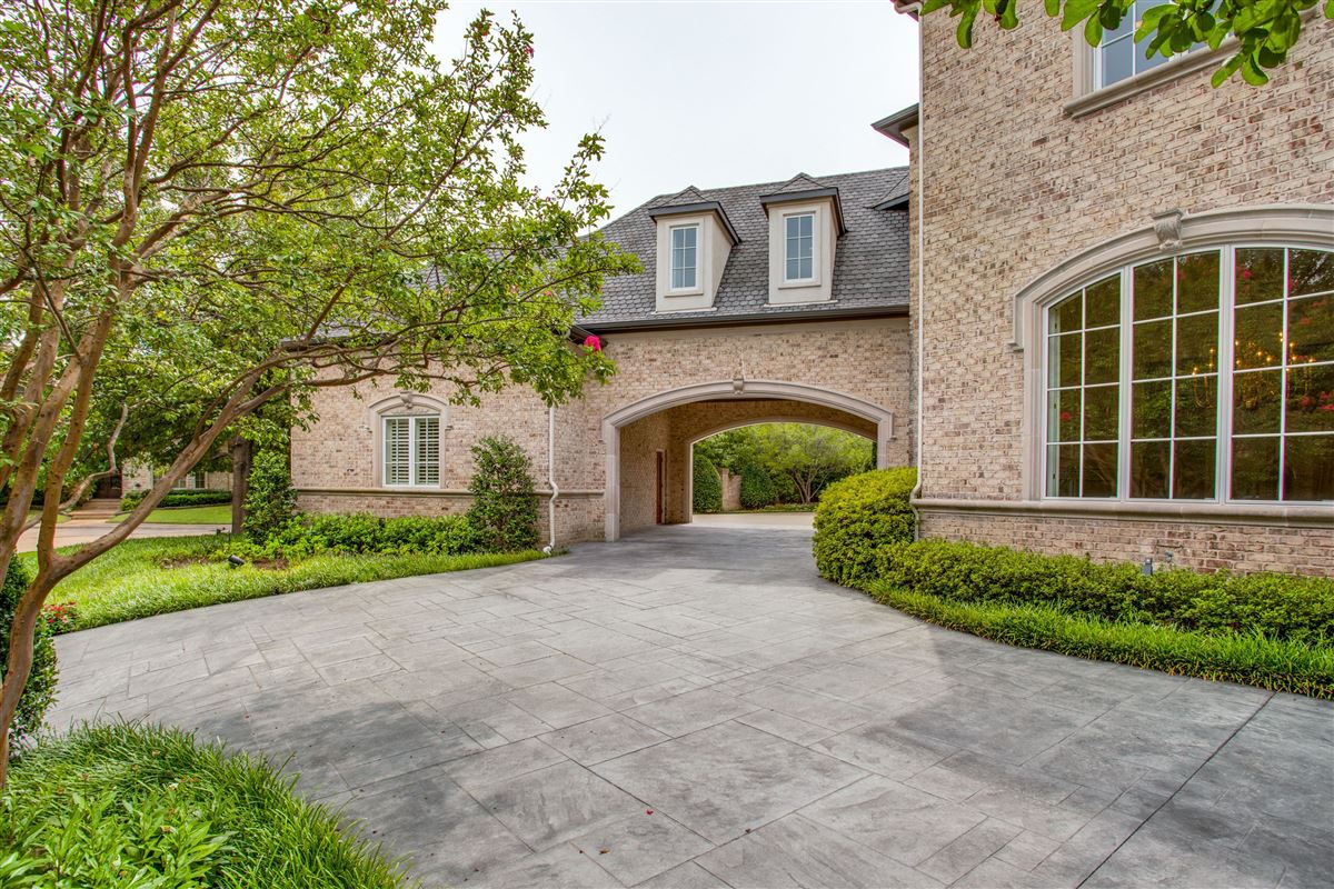 EXTRAORDINARY HOME IN AN EXTRAORDINARY GATED COMMUNITY | Texas Luxury ...