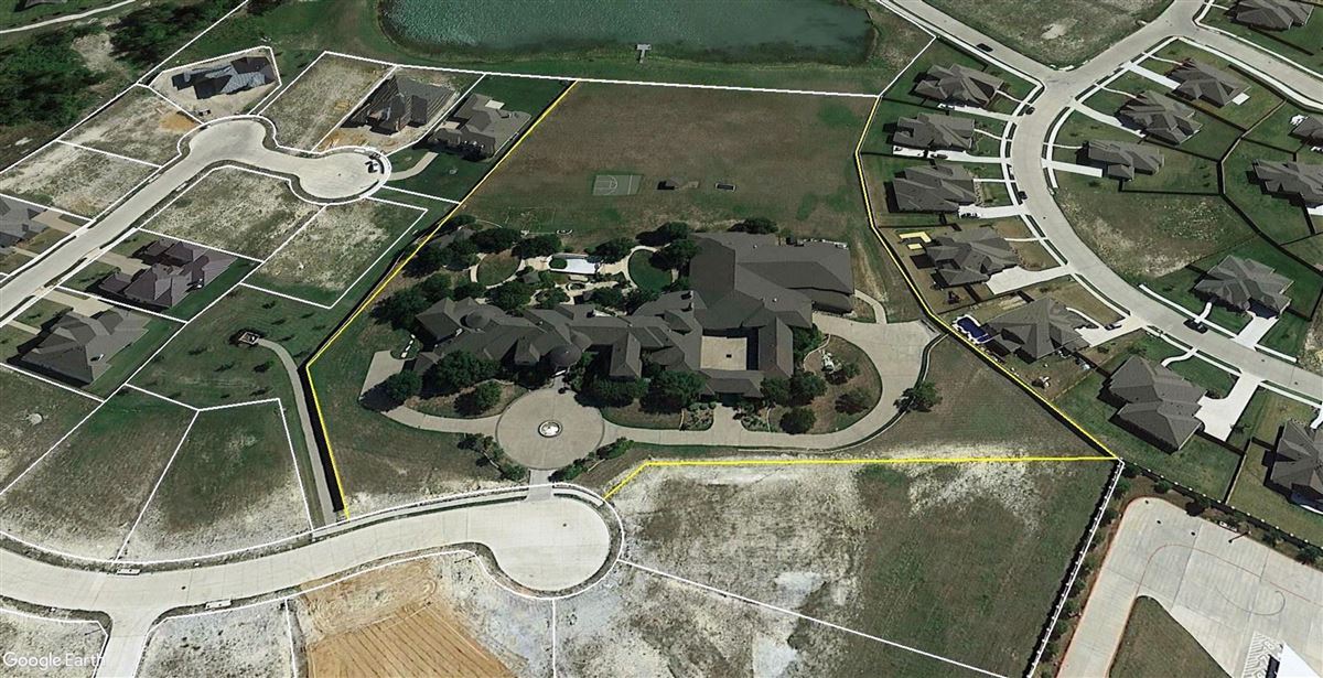 CHATEAU MONTCLAIR ONE OF THE LARGEST HOMES IN TEXAS Texas Luxury